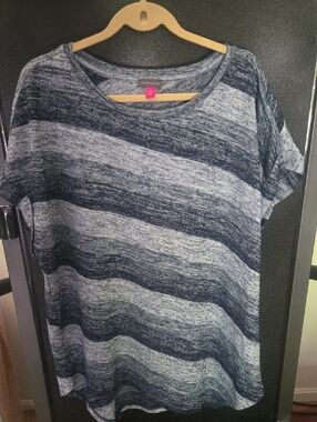 Women's Vince Camuto Short Sleeve Heathered Stripe Tee in Blue